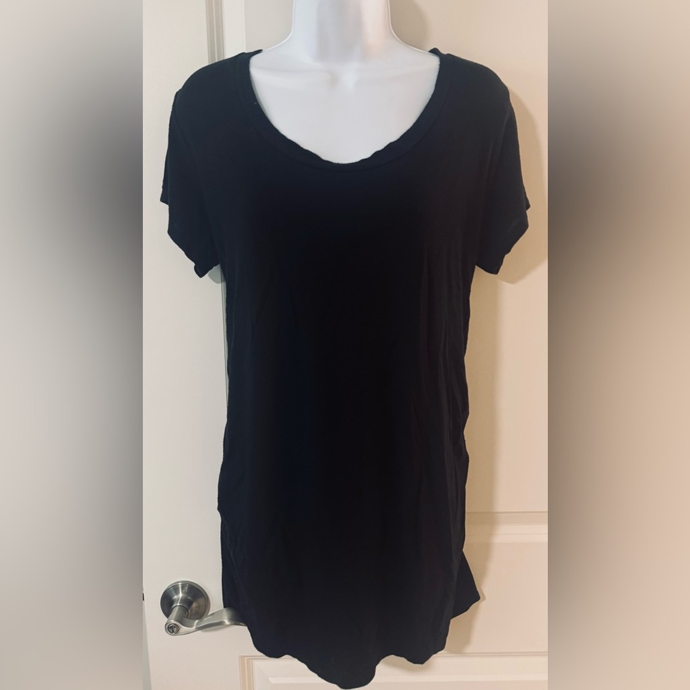 Market & Spruce Black Short Sleeve Maternity Tee